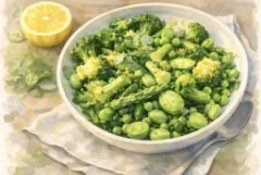 Mixed greens and lemon summer salad